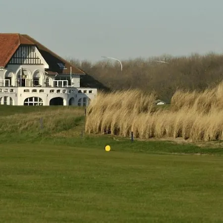 Golf En Near The Apartamento